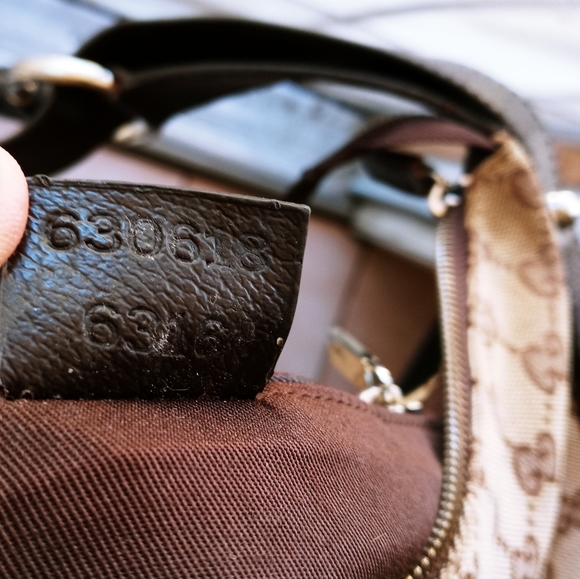 Gucci monogram hobo saddlebag - Picture 7 of 8